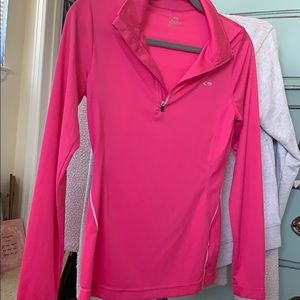 Semi fit athletic top